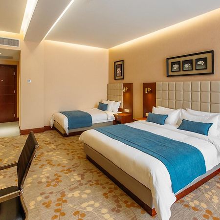 Horizont Hotel Tbilisi Buitenkant foto