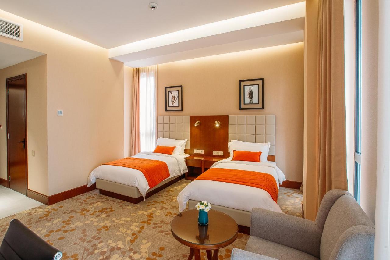 Horizont Hotel Tbilisi Buitenkant foto