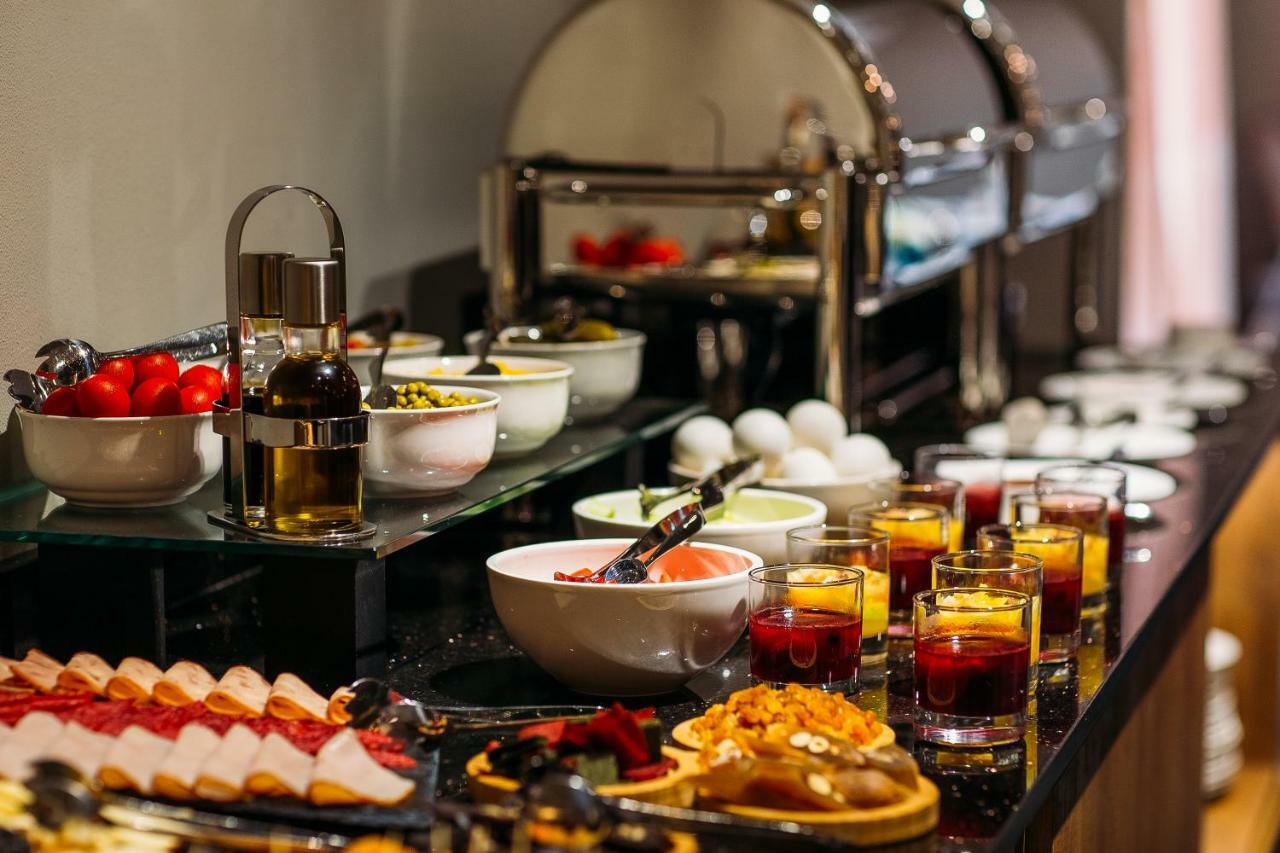 Horizont Hotel Tbilisi Buitenkant foto