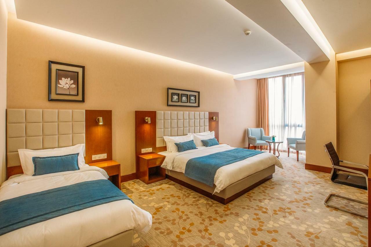 Horizont Hotel Tbilisi Buitenkant foto