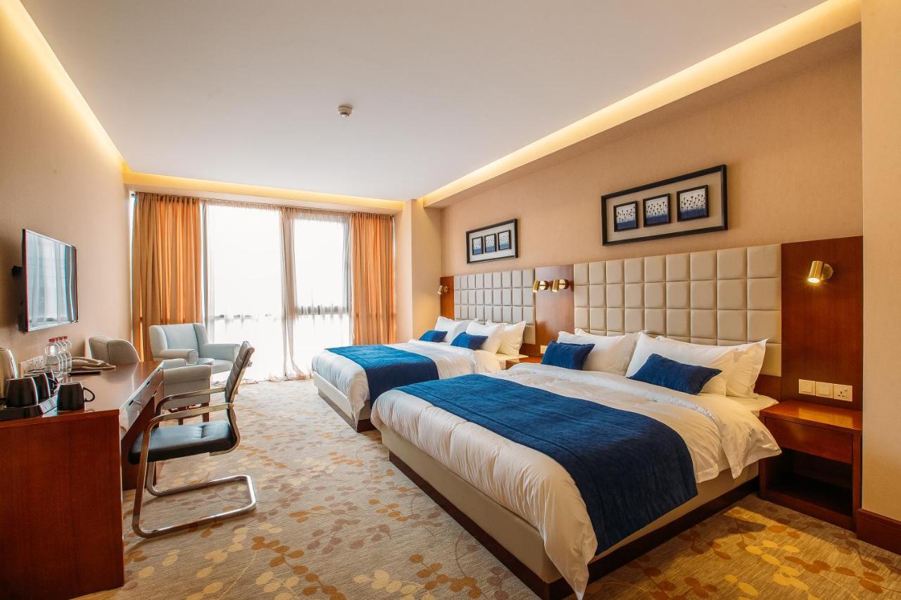 Horizont Hotel Tbilisi Buitenkant foto
