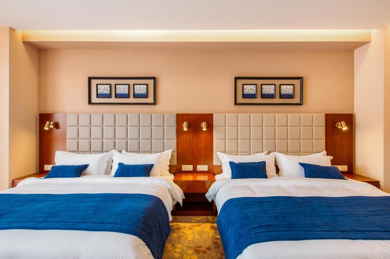 Horizont Hotel Tbilisi Buitenkant foto